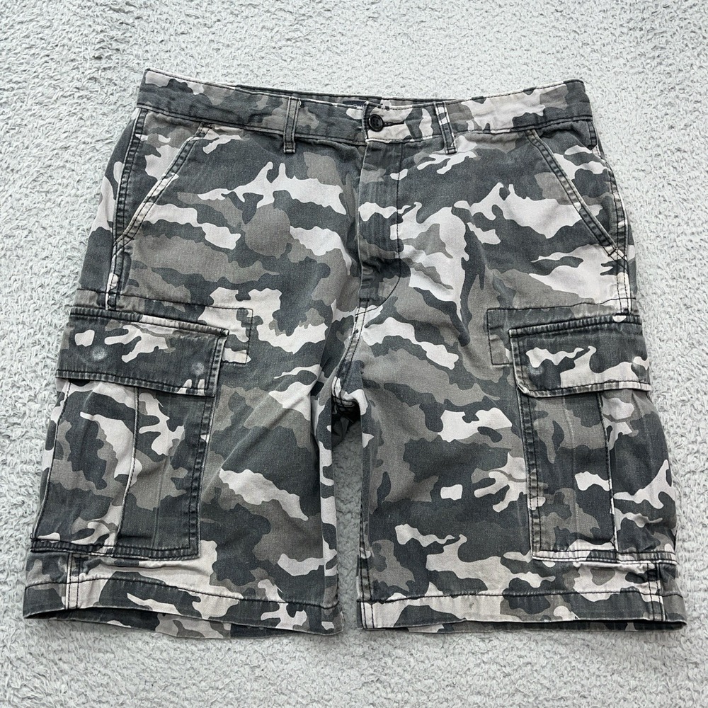Levi's Camo Cargo Shorts Mens 34 Gray Camouflage Y2K Skater Flap Pockets 9" Insm
